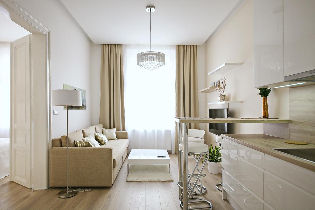 Luxury Center Apt. Charles Bridge Walking Distance Praag Buitenkant foto