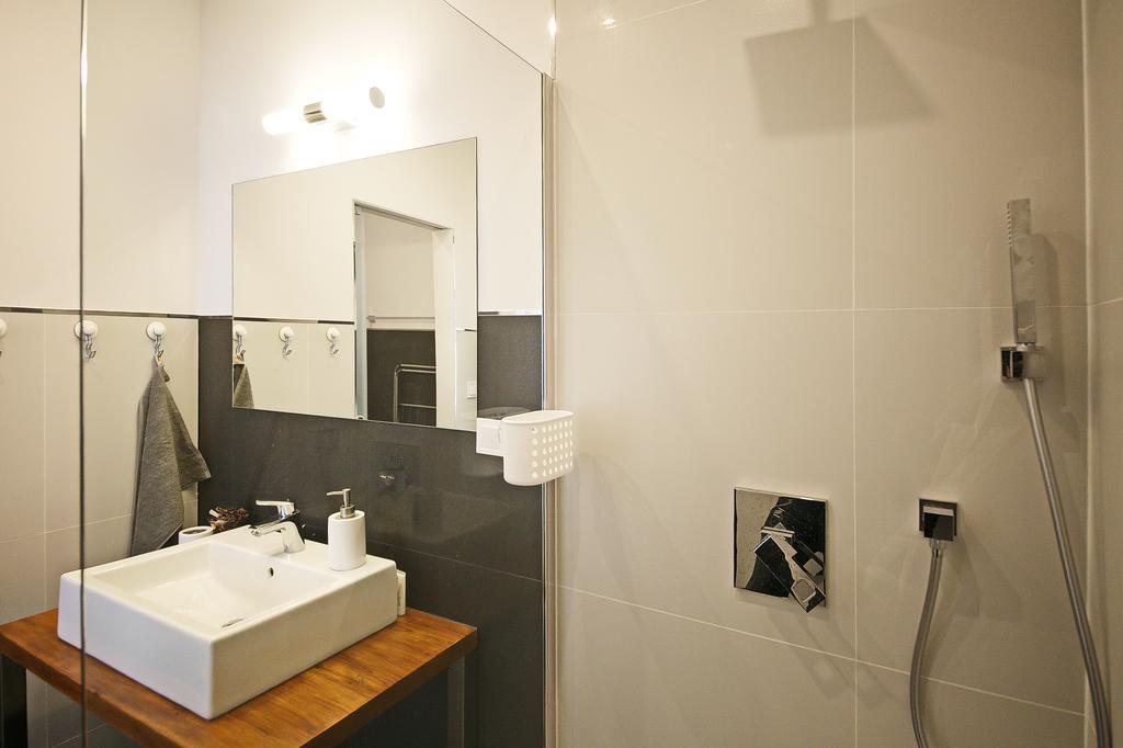 Luxury Center Apt. Charles Bridge Walking Distance Praag Buitenkant foto